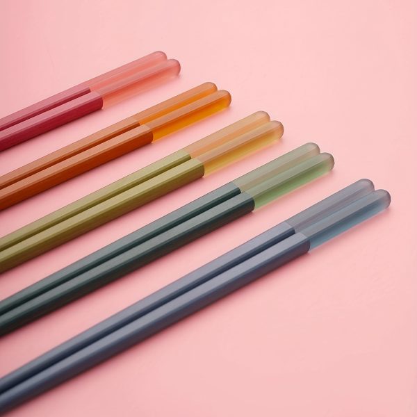 5 Pairs of Premium Reusable Plastic Chopsticks - Durable, Creative, and Easy-to-Clean Kitchen Utensils for Restaurants, Homes, Parties, and Travel - 24cm F9.45in, Perfect for Asian-Style Dining and Foodies